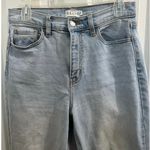 Cello  Light Wash Denim Ripped Knee Boyfriend Jeans Size 7 Distressed EUC 28/29 Photo 2