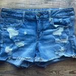American Eagle  Womens Super Low Shortie Super Stretch Distressed Shorts Size 10 Photo 0