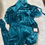 Norma Kamali Blue velvet  tracksuit size medium. new with tags #velvettracksuit Photo 2