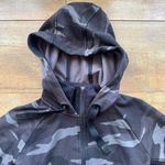 Athleta Triumph Printed Hoodie Jacket Full Zip Camo Print Gray Black Size XS Photo 4