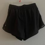 Lululemon Hotty Hot Short 2.5” Photo 0