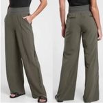 Athleta  Nolita Wide Leg Pants Trousers Olive Green Workwear Women’s Sz 2petite Photo 1