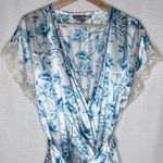 Morgan Taylor  Blue Floral Satin Robe Lace Trim Kimono Wrap Womens S/M Loungewear Photo 1