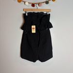 Entro NWT  black strapless ruffle romper Photo 4