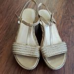 Stuart Weitzman  Gold Chic Feminine Cottagecore Fairy Platform Sandals Size 8 Photo 2
