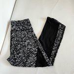 Lululemon Legging Size 4 Deep Breath Crop (21" ) Iced Wave White Black Photo 1