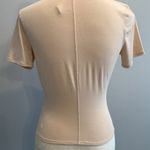 Lululemon NEW  women's size 6 cream short sleeve top Photo 5