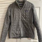 Patagonia  NANO PUFF  Women's Gray Jacket Photo 2