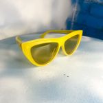 Bottega Veneta  cat eye sunglasses Photo 1