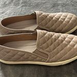 Steve Madden quilted slip on shoes, Size 10b Photo 2