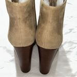 Vince Camuto  Tan Leather Ankle Boots
Boots(Size 6.5M) Photo 2