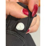 Lululemon Black Cropped Tank Top Size 8 Built In Shelf Bra Style No Pads Photo 1