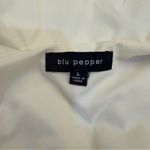 Blu Pepper  Asymmetrical Zip Women’s Puffer Vest Jacket Size Large Cream White Photo 5