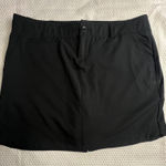 Under Armour Women's Skort Black HeatGear Golf Skirt with Built-in Shorts Size 4 Photo 0