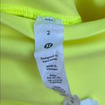 Lululemon NEON YELLOW HIGH RISE ALIGN CROP LEGGINGS- SIZE 2 YOGA WORKOUT Photo 4