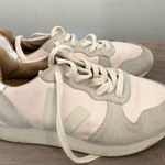 VEJA  bastille holiday quartz pink athletic size 5 shoe workout Photo 2