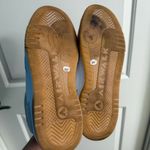 Airwalk  Womens 8 White and Pink Sneakers with Gum Sole Photo 4