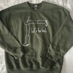 Let’s Go Girls Crewneck Green Size M Photo 0