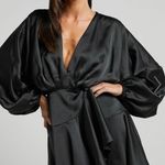 Black Dress Silk Photo 4