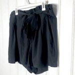 Athleta  Skyline Short II Lightweight Black Women's Sz 22 310 881 Photo 2