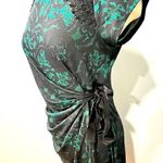 A pea in the pod Maternity Black & Green Lace Print Side Tie Jersey Dress Small Photo 1