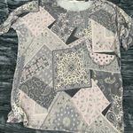 Perfect Peach Pink Gray Graphic Shirt Size XL Photo 0