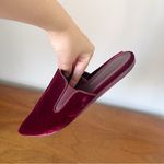 Jenni Kayne • Velvet Mules slides slip on flats pointed toe Bordeaux maroon Red Size 5 Photo 4