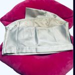 JLUXLABEL CHAMPAGNE GALA PLEATED TOP XL Color: Champagne
BNWT Photo 6