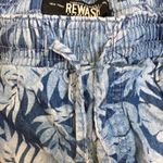 REWASH FINAL MARKDOWN Juniors’  Shorts (M) Photo 1