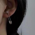 Unique Elegant Punk Gothic Style Safety Pin Design Hoop Earrings Photo 2