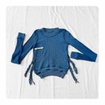 Free People β
FP One Interlaken Long Sleeve Side Tie Blue Thermal Top β
Photo 9