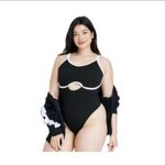 Colsie Women’s textured Bodysuit with contrast trim & Keyhole Photo 2