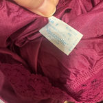 Vassarette Vintage 80s half slip lace trim Lot of 2 nylon skirt Burgundy & Black womens S Photo 7