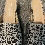 Chinese Laundry Leopard print mules Photo 2