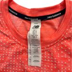New Balance NB Women's Seamless Short Sleeve Shirt Size Small Orange Photo 4