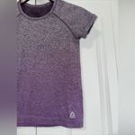 Reebok  Lightweight Athletic Gradient Shirt M Photo 2