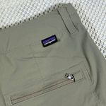 Patagonia Womens Khaki Green Nylon Blend Hiking Active Shorts Size 0 Photo 2