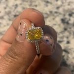 Beverly Hills Boutique Ring... Yellow Photo 0