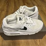 Nike Air Max white black lace up shoes sneakers women’s 7 Photo 8
