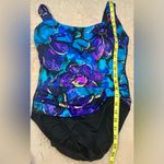 Croft & Barrow  size 8 one-piece swimsuit Photo 5
