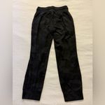 Lululemon  Ready to Rulu Jogger Pant Crop Heritage 365 Camo Deep Coal Size 4 Photo 5