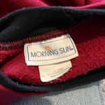 Morning Sun 2000s funny vintage winter snowy bird crewneck Large Red Photo 6