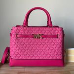 Michael Kors Purse Photo 0