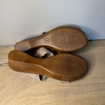 Italian Shoemakers Sandals Beige Wedge Heels Gold Accent Size 8.5 Women Photo 7