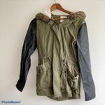 ⭐️ Olive Green Jacket W/ Black leather sleeves Photo 1