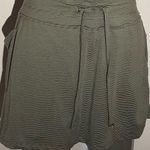 Balance Collection Woman’s Black and gray pin stripe skort with drawstrings and 2 side pockets Photo 0