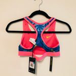 Nike NWT  Sports Bra.Size: M Photo 1