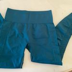 Fabletics Sync High Rise Perforated Teal Leggings Seamless size L Photo 7