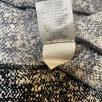 Lila Rose  Black & White Textured Patterned Cap Sleeve Dress w/ Hidden Back Zip Photo 5