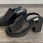 Steve Madden Black Leather  Platform Sandals Photo 2